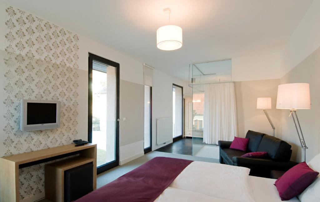 Hotel Zur Schonenburg Schönberg am Kamp Extérieur photo