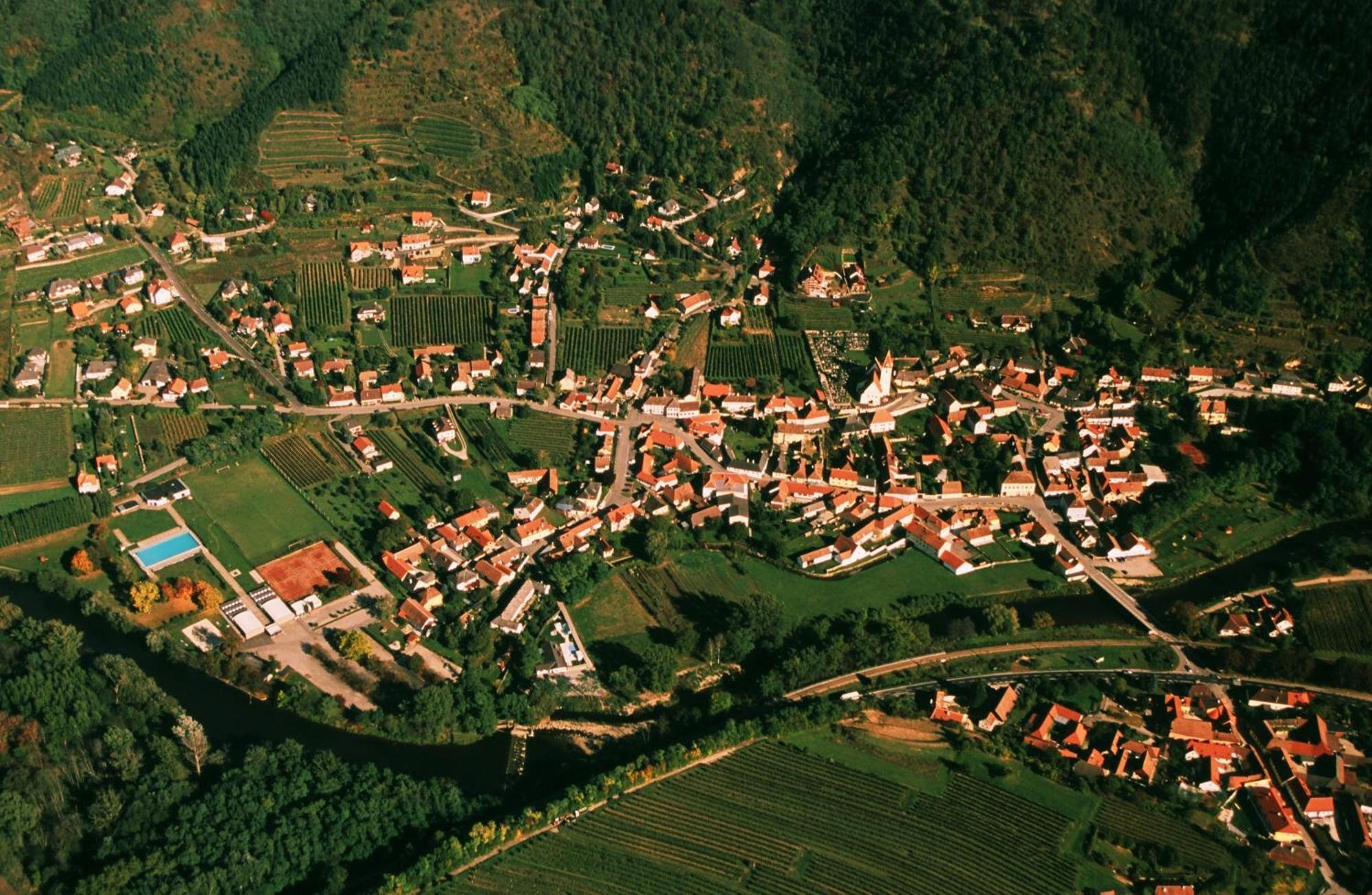 Hotel Zur Schonenburg Schönberg am Kamp Extérieur photo